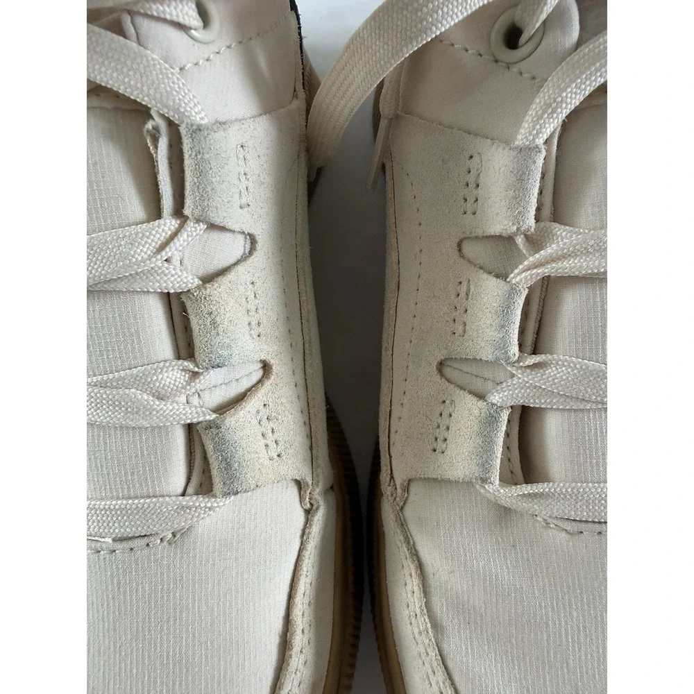 Sorel Out N About Women's size 9 waterproof Sneakers